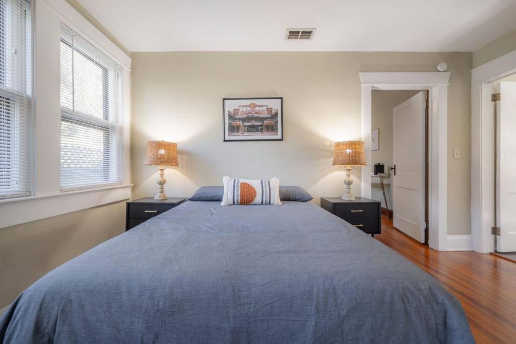 Holiday home Historic & Cozy By Downtown *
