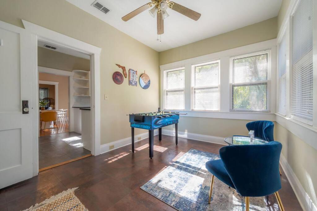 Historic & Cozy By Downtown