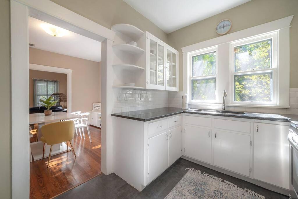 Historic & Cozy By Downtown *