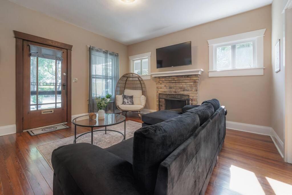 Historic & Cozy By Downtown *