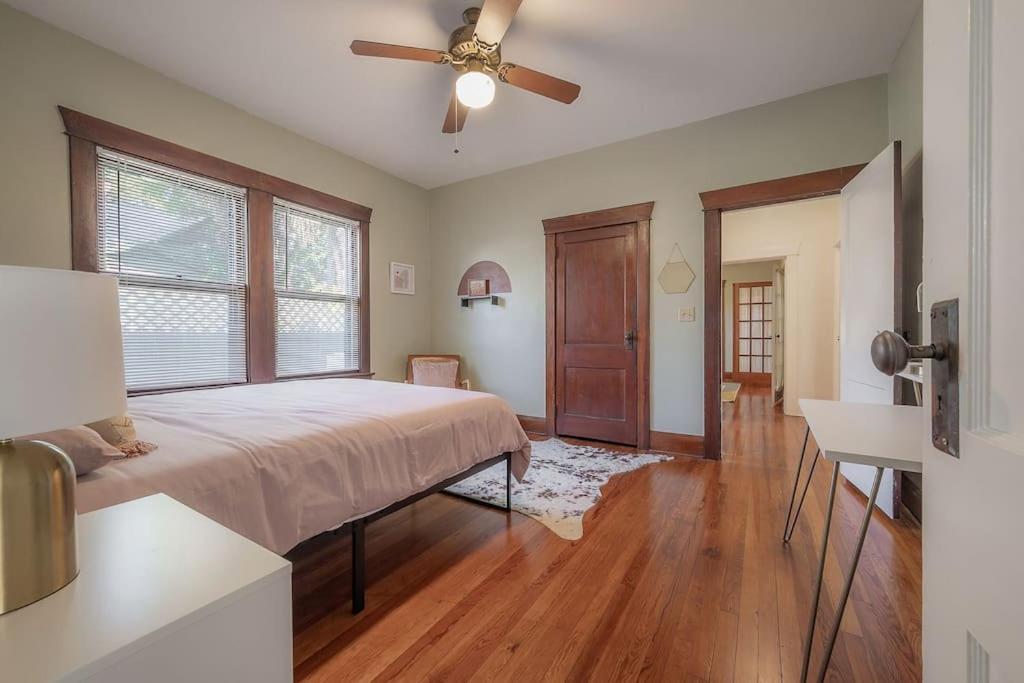 Holiday home Historic & Cozy By Downtown
